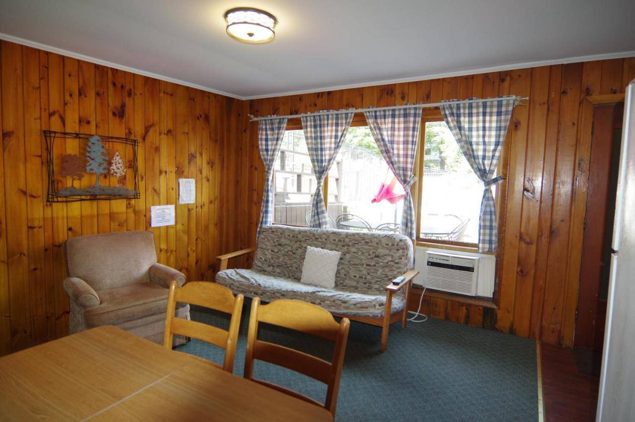 Cramers Point Motel&Cottages Lake George Exteriör bild