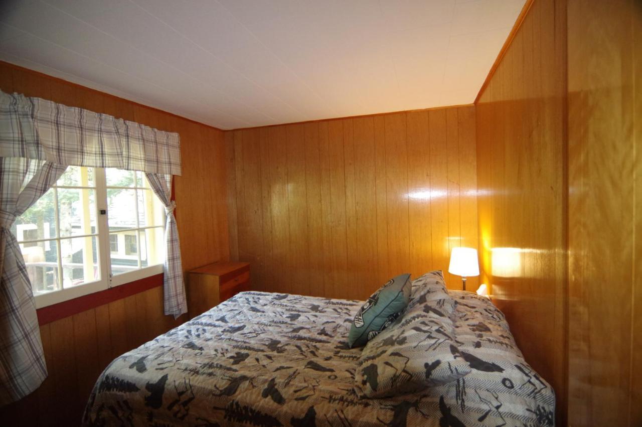 Cramers Point Motel&Cottages Lake George Exteriör bild