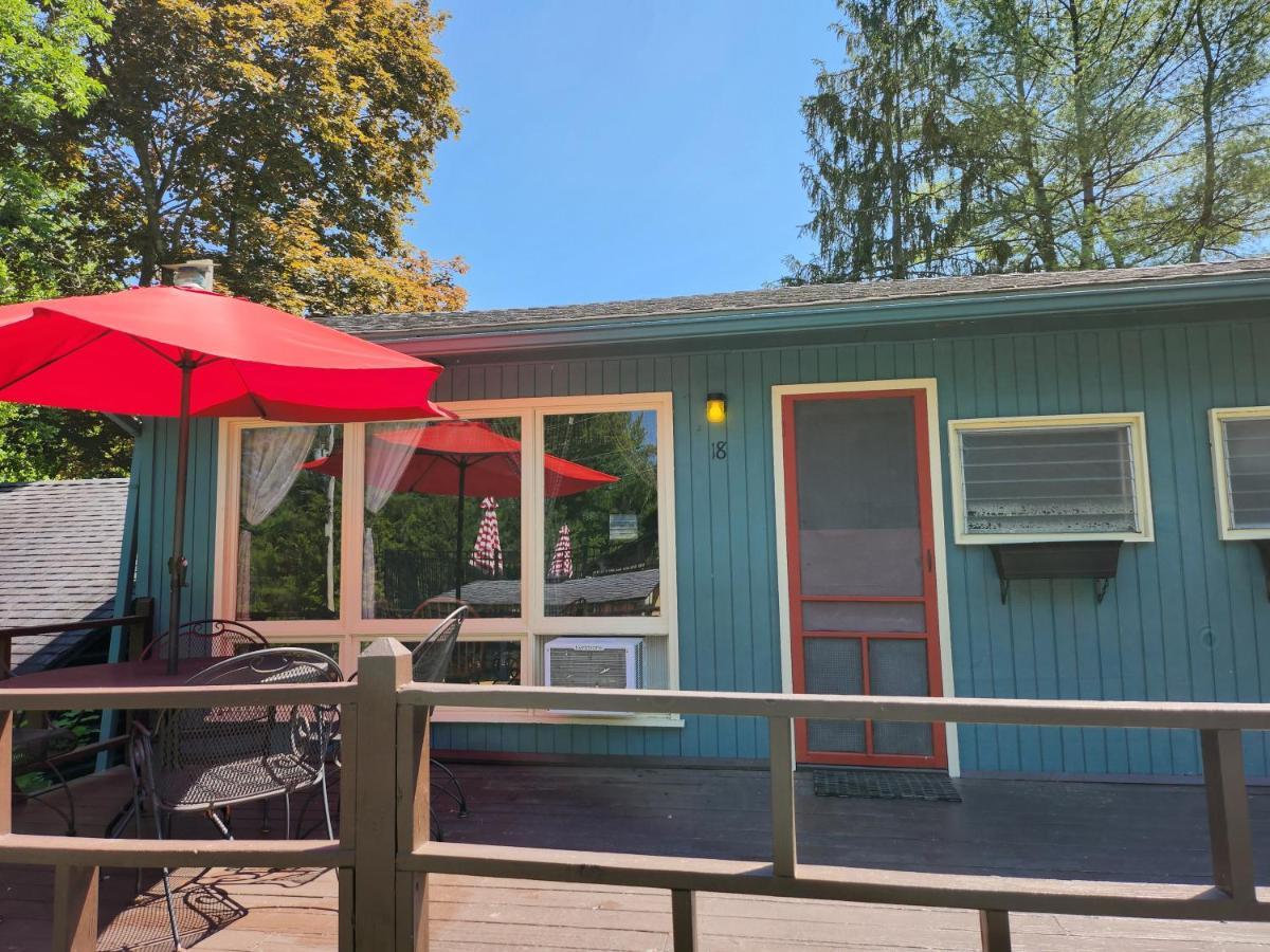 Cramers Point Motel&Cottages Lake George Exteriör bild